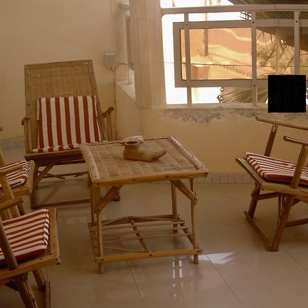 Hotel Ker Jahkarlo Yoff Exterior foto