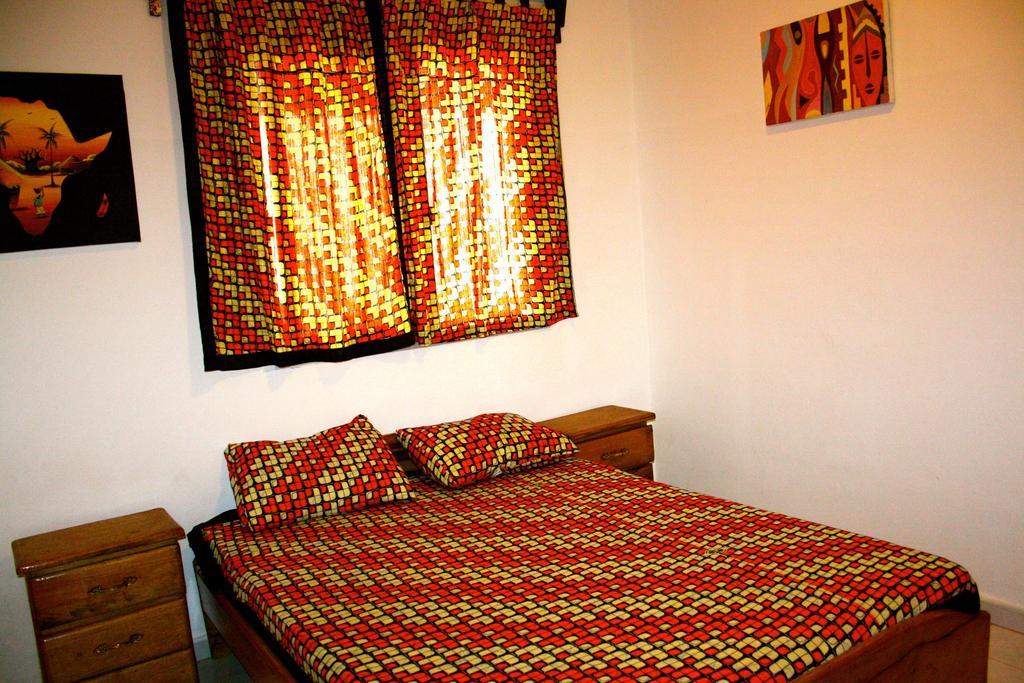 Hotel Ker Jahkarlo Yoff Zimmer foto